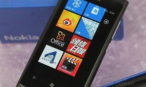 诺基亚800是什么时候上市的（诺基亚800）