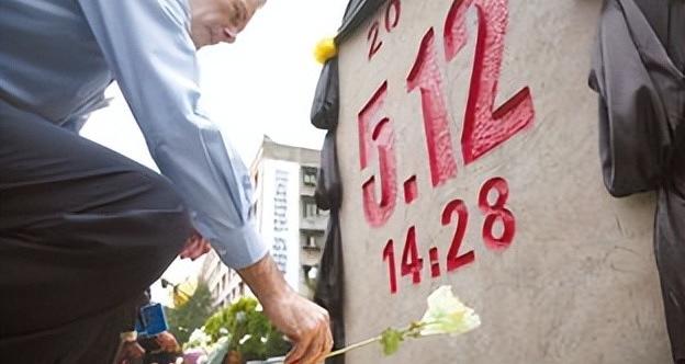 汶川地震科比捐款多少钱_汶川地震科比捐了多少钱
