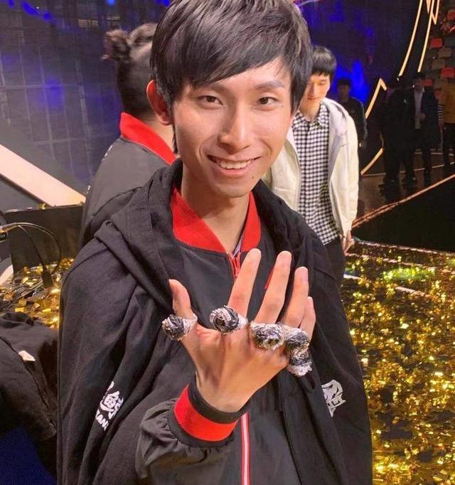 梦泪为什么退出ag超玩会_梦泪退出ag超玩会