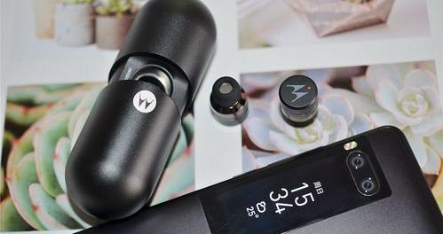 索爱F3蓝牙耳机怎样跟oppo手机连接（索爱蓝牙耳机怎么配对）