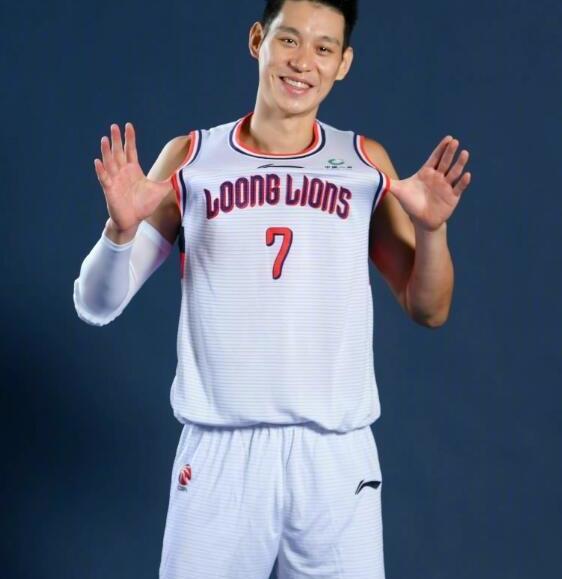 林书豪投篮姿势_林书豪投篮