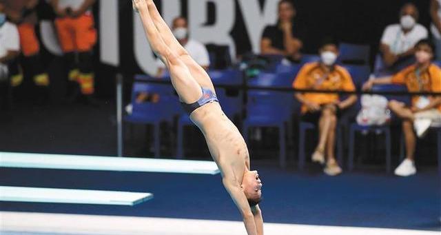 白钰鸣多高_白钰鸣