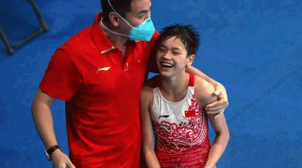 全红婵爸爸拒收20万慰问金图片_全红婵爸爸拒收20万慰问金