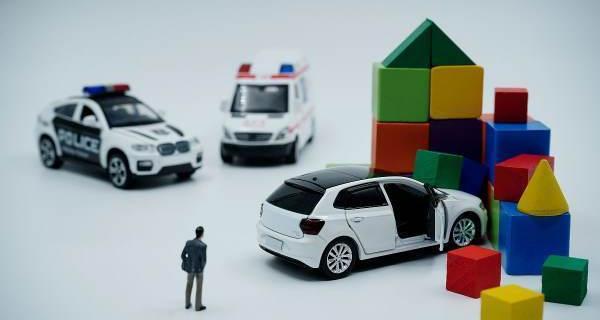 贵州交通事故赔偿标准明细表2022？ 交通事故赔偿费用一览表